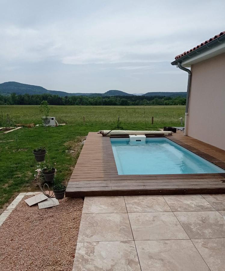 Chez Brigitte, Un Sejour En Haute-Loire Saint-Germain-Laprade Buitenkant foto